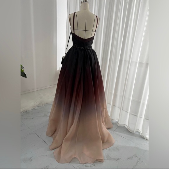 🥳Host pick 🎉 Terani Couture evening dress 1722E4201 - Picture 5 of 10